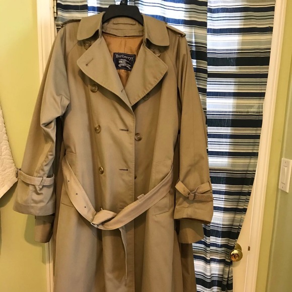 Jackets & Blazers - Authentic burberry Heritage trench coat 8